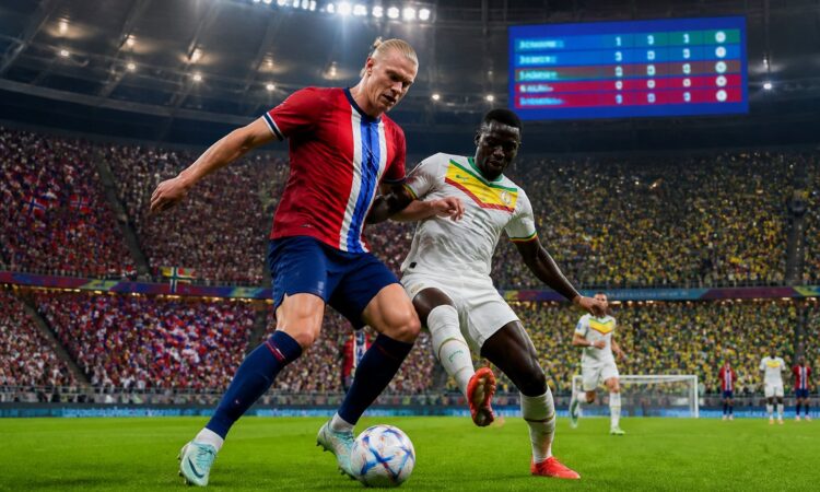 Norveç ve Senegal futbol takımları arasında geçen heyecanlı bir Dünya Kupası maçı sahnesi.